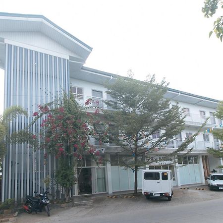 Reddoorz At Fat J Apartelle Mactan 宿务 外观 照片