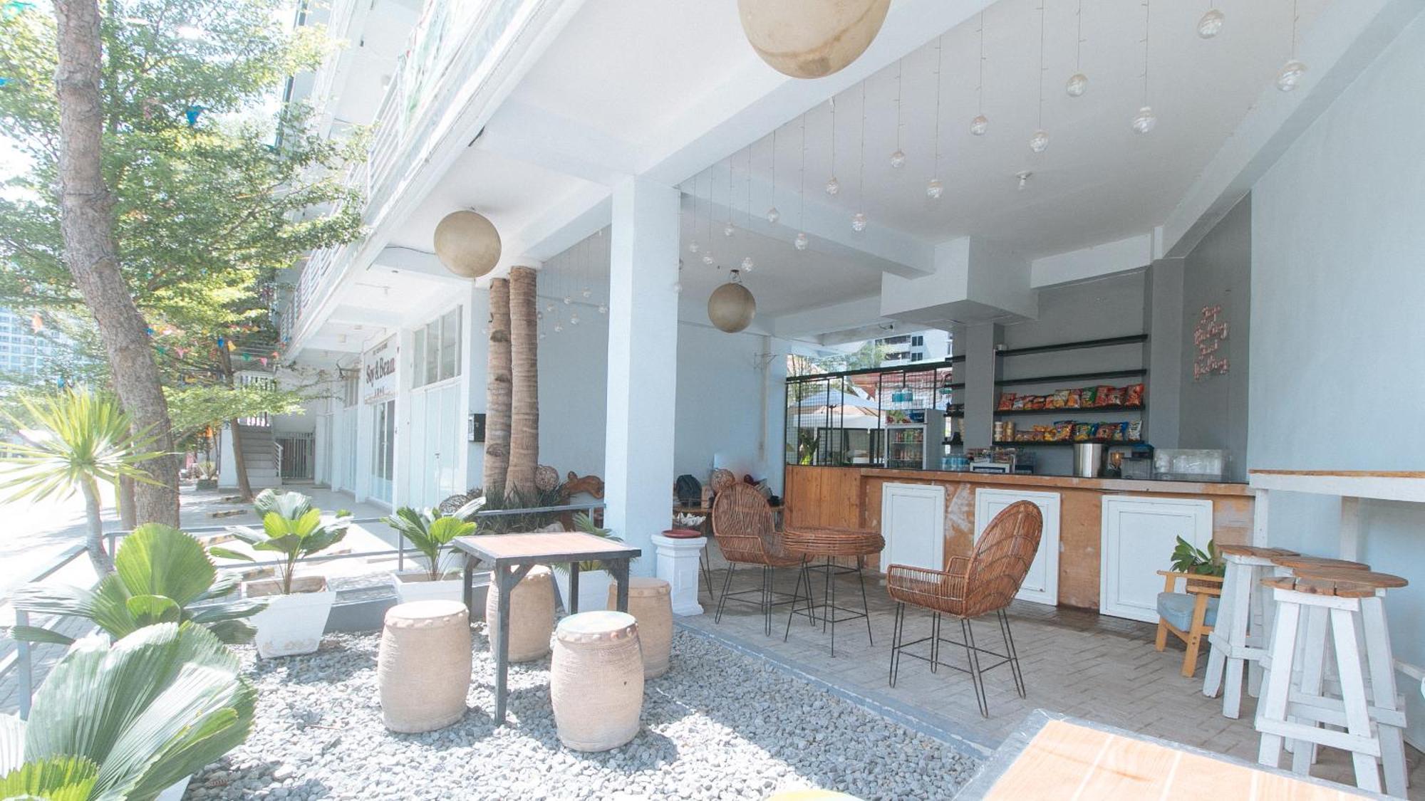 Reddoorz At Fat J Apartelle Mactan 宿务 外观 照片