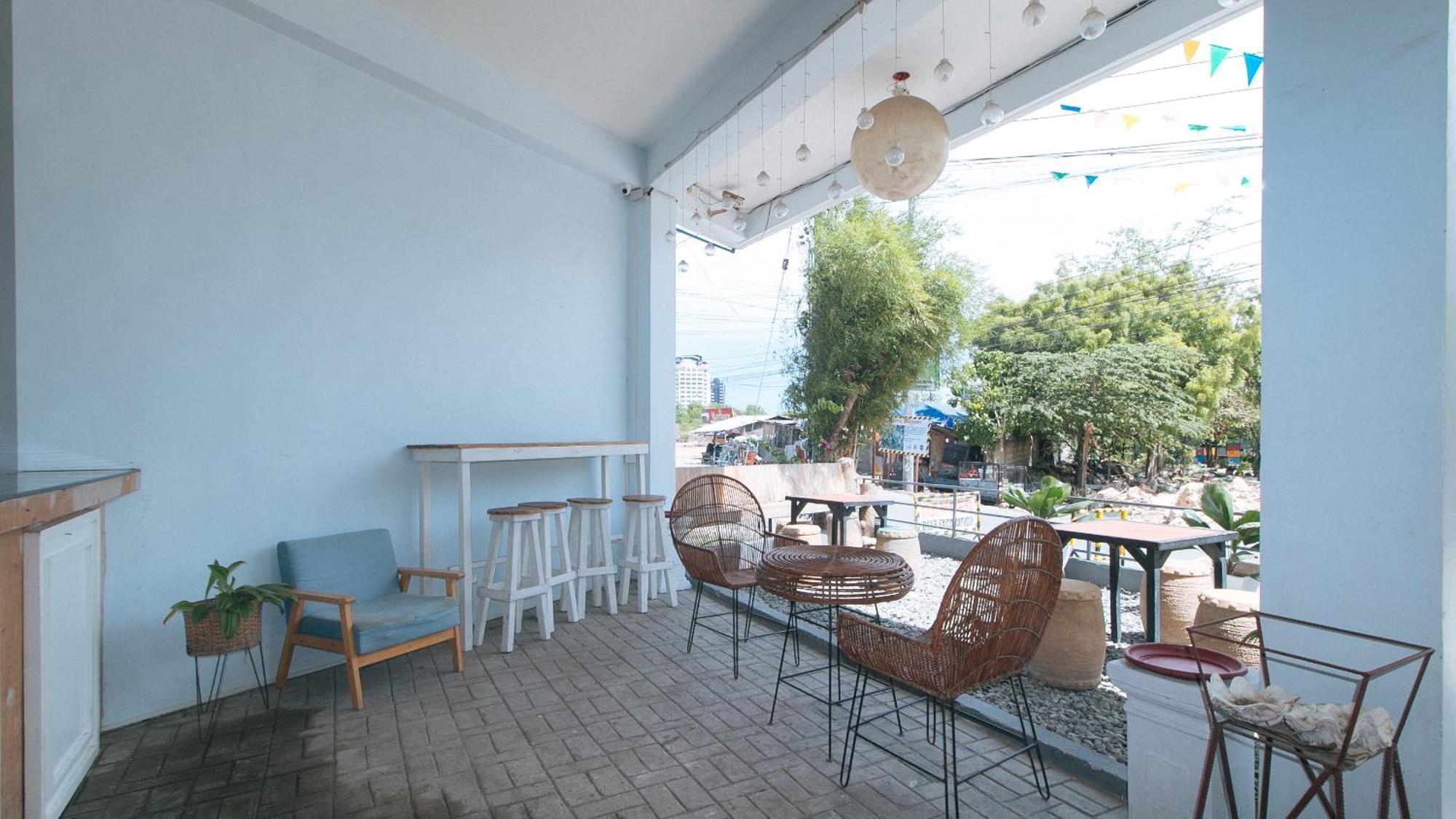 Reddoorz At Fat J Apartelle Mactan 宿务 外观 照片